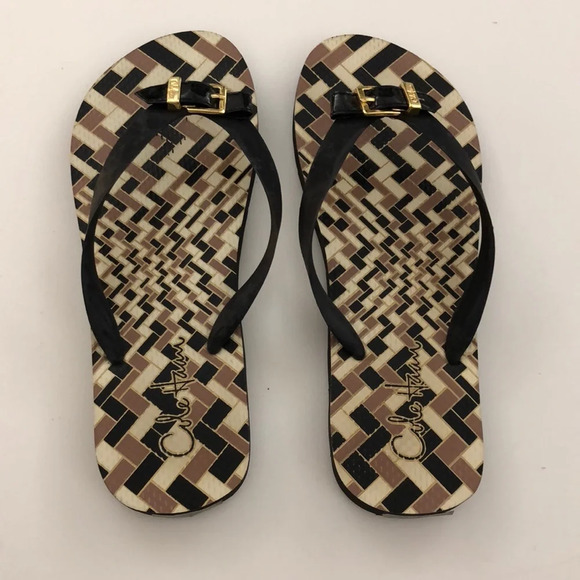 Cole Haan Flip Flops - Picture 1 of 3
